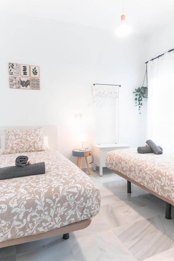 Downtown Apartment เซบีญา ภายนอก รูปภาพ