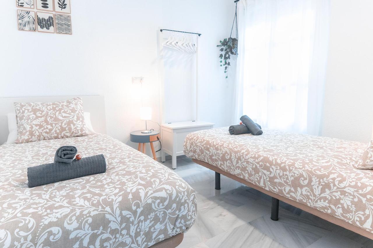 Downtown Apartment เซบีญา ภายนอก รูปภาพ